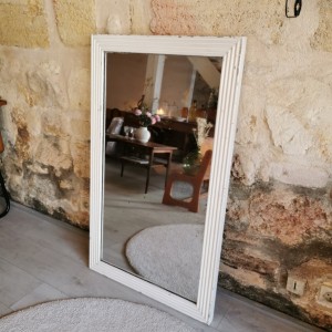 Miroir ancien en bois blanc