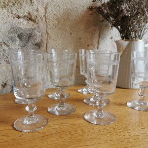 Ensemble de 5 verres gravés 