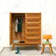 Armoire penderie en bois et rotin