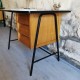 Bureau ancien en métal, bois et formica 