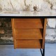 Bureau ancien en métal, bois et formica 