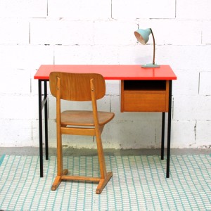 Bureau moderniste Grenadine 1