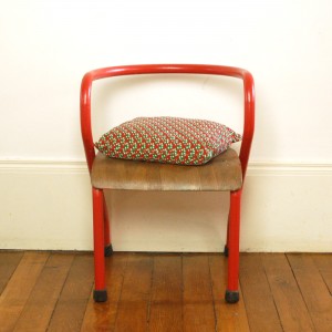 Chaise Mullca 300 rouge