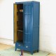 Armoire parisienne indigo