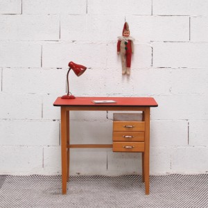 Bureau ancien rouge 1