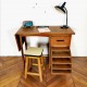 Bureau ancien pour enfants