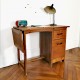 Bureau ancien pour enfants